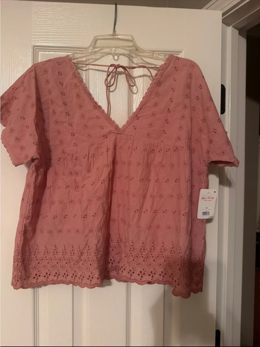 Lucky Brand Women’s Pink Eyelet V-Neck Top